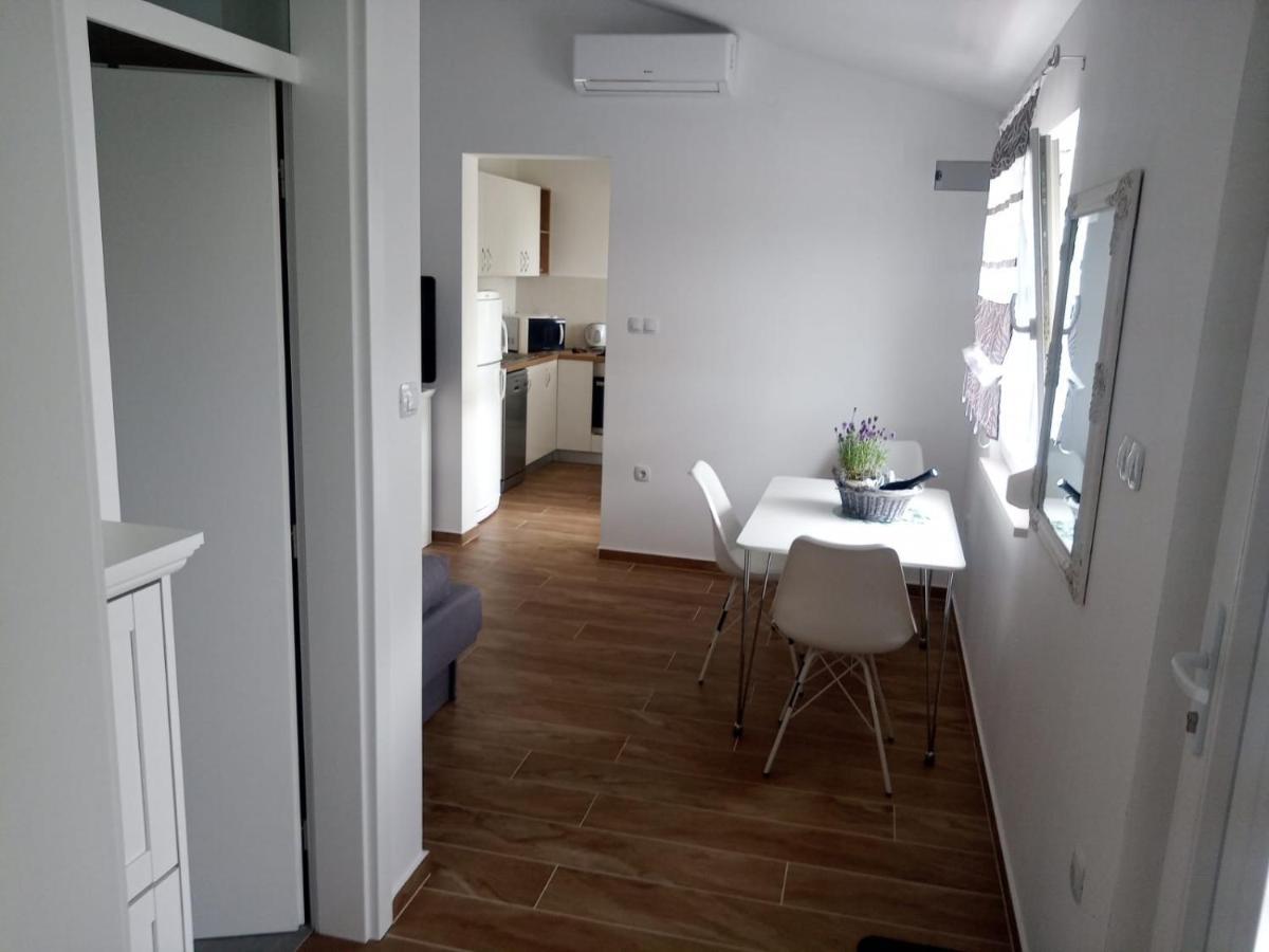 Apartmani Sol Vlasici Pag Town Kültér fotó