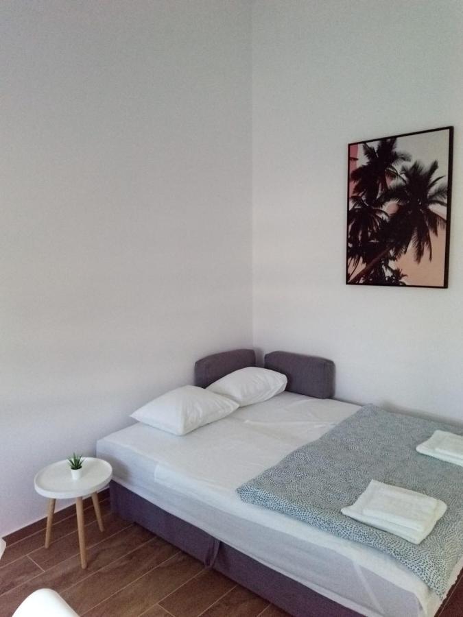 Apartmani Sol Vlasici Pag Town Kültér fotó