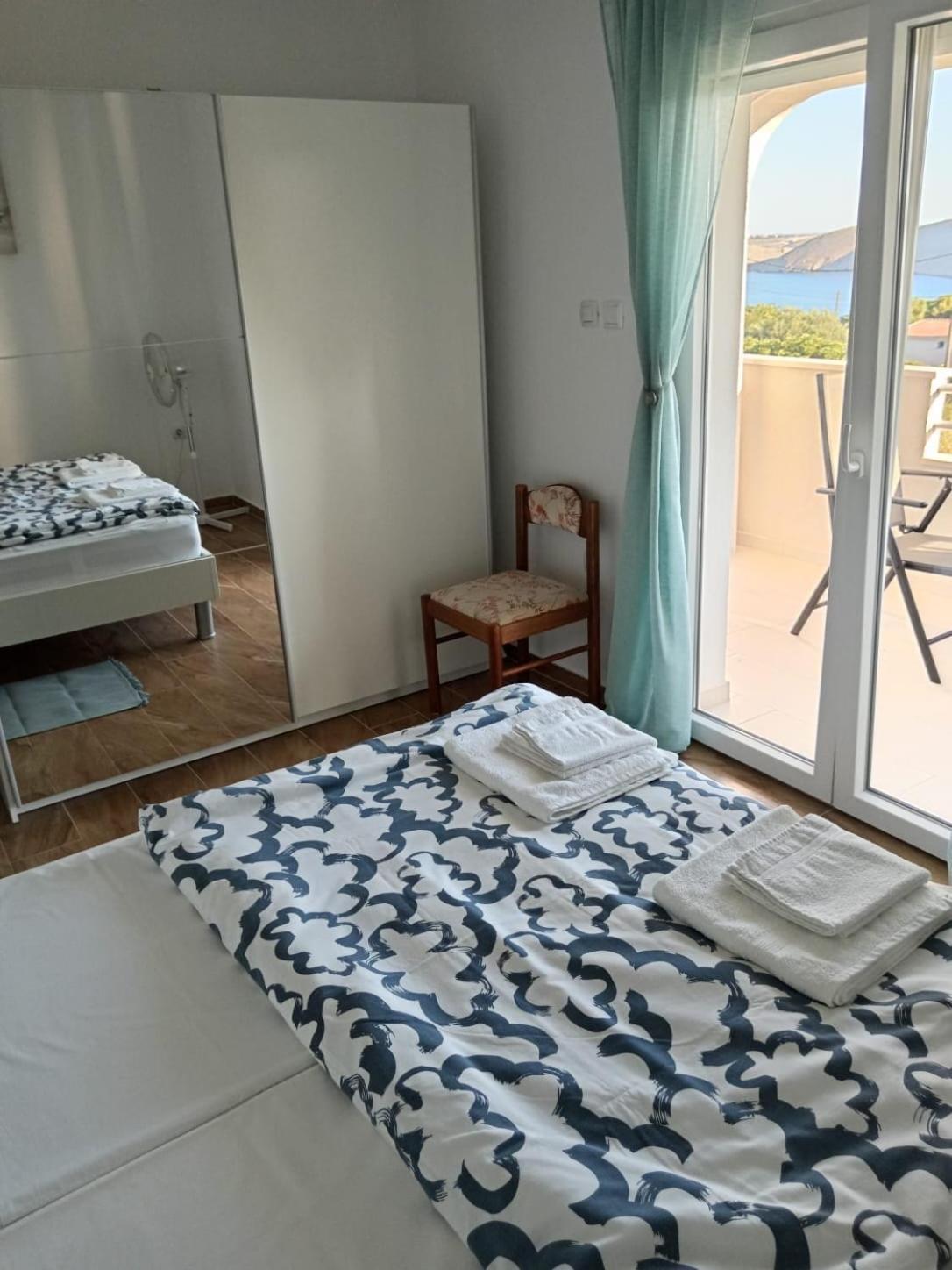Apartmani Sol Vlasici Pag Town Kültér fotó